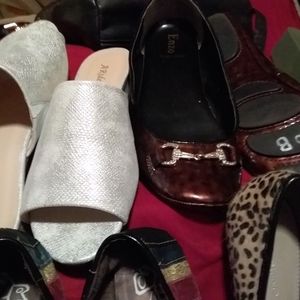 Bulk all sizes women shoe/New and used 100's of p